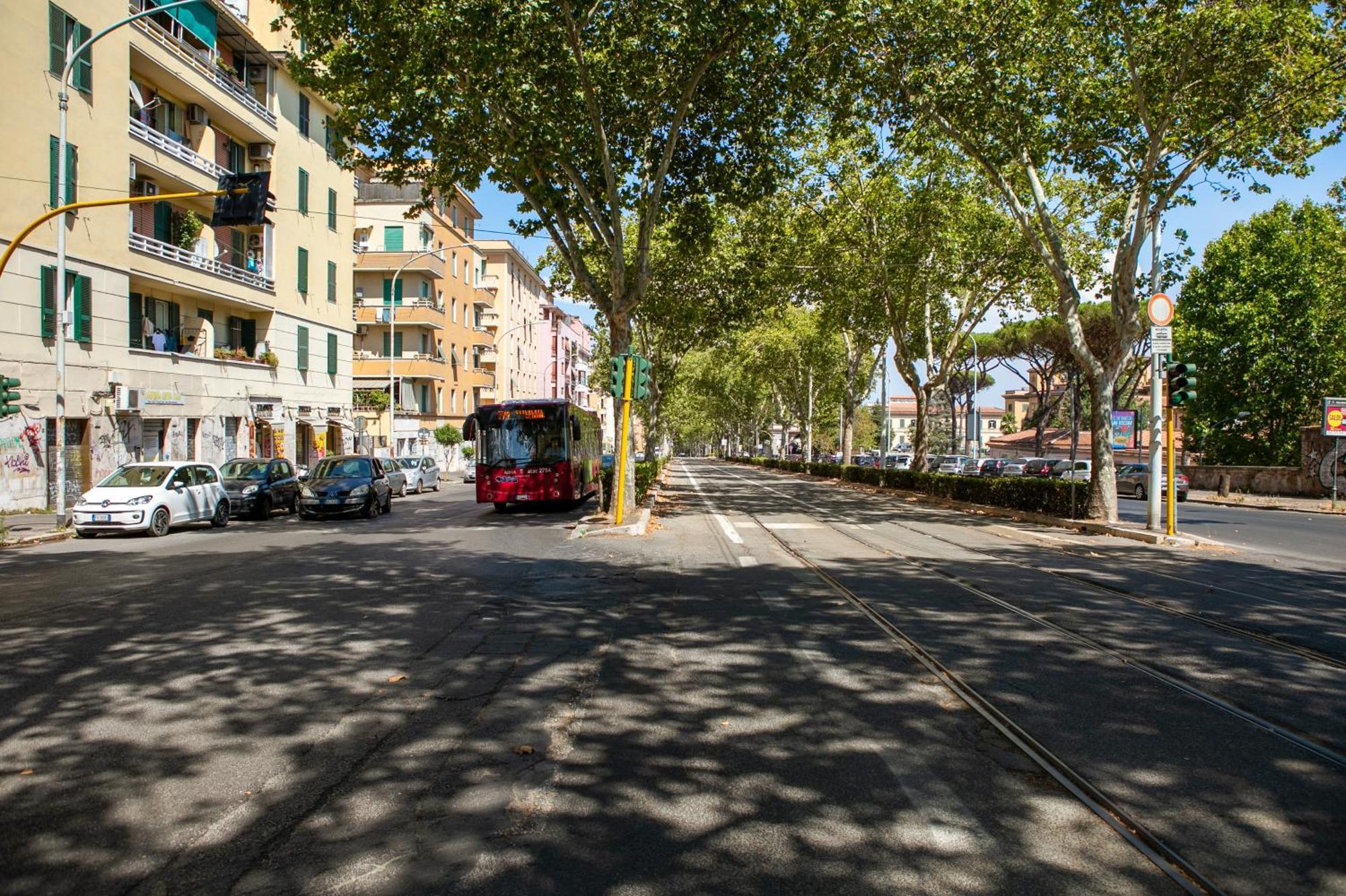 Holiday Homes Rome - Green Apartment S Camillo - Near Trastevere Екстериор снимка