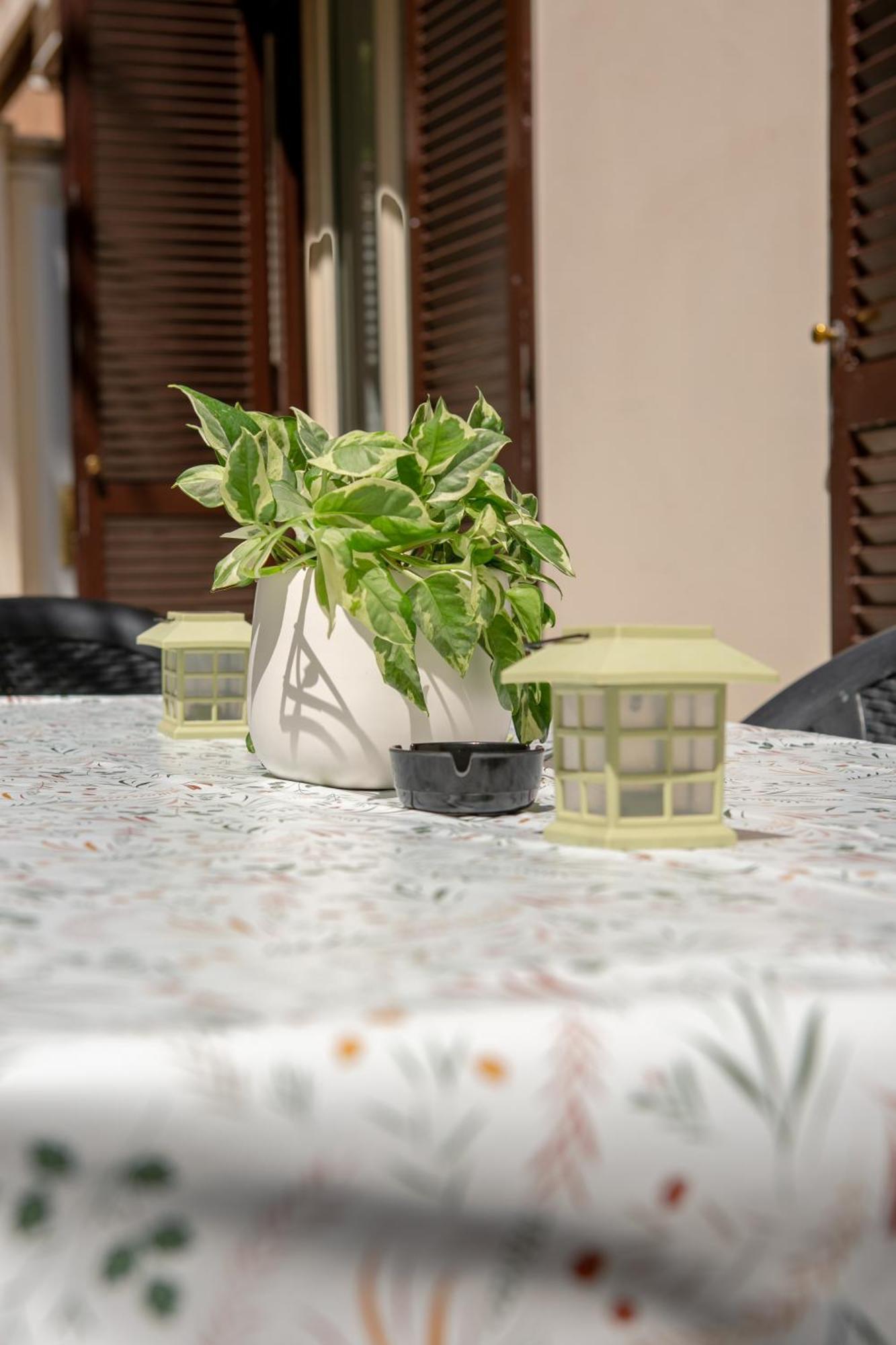 Holiday Homes Rome - Green Apartment S Camillo - Near Trastevere Екстериор снимка